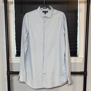 Banana Republic Men's Blue Supima Cotton Dress Shirt